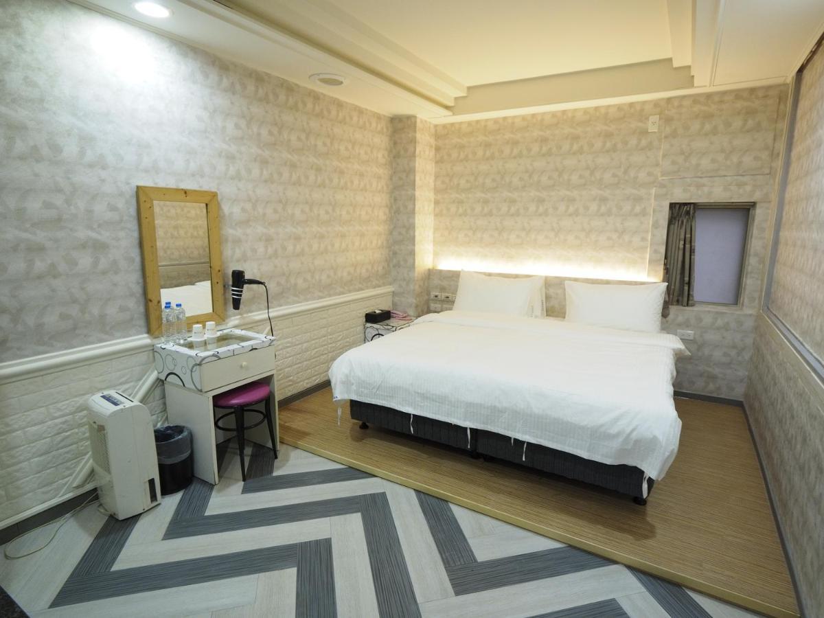 合悅都會商旅 Heyue Hotel Hsinchu Exterior foto