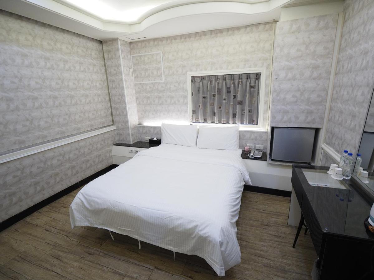 合悅都會商旅 Heyue Hotel Hsinchu Exterior foto