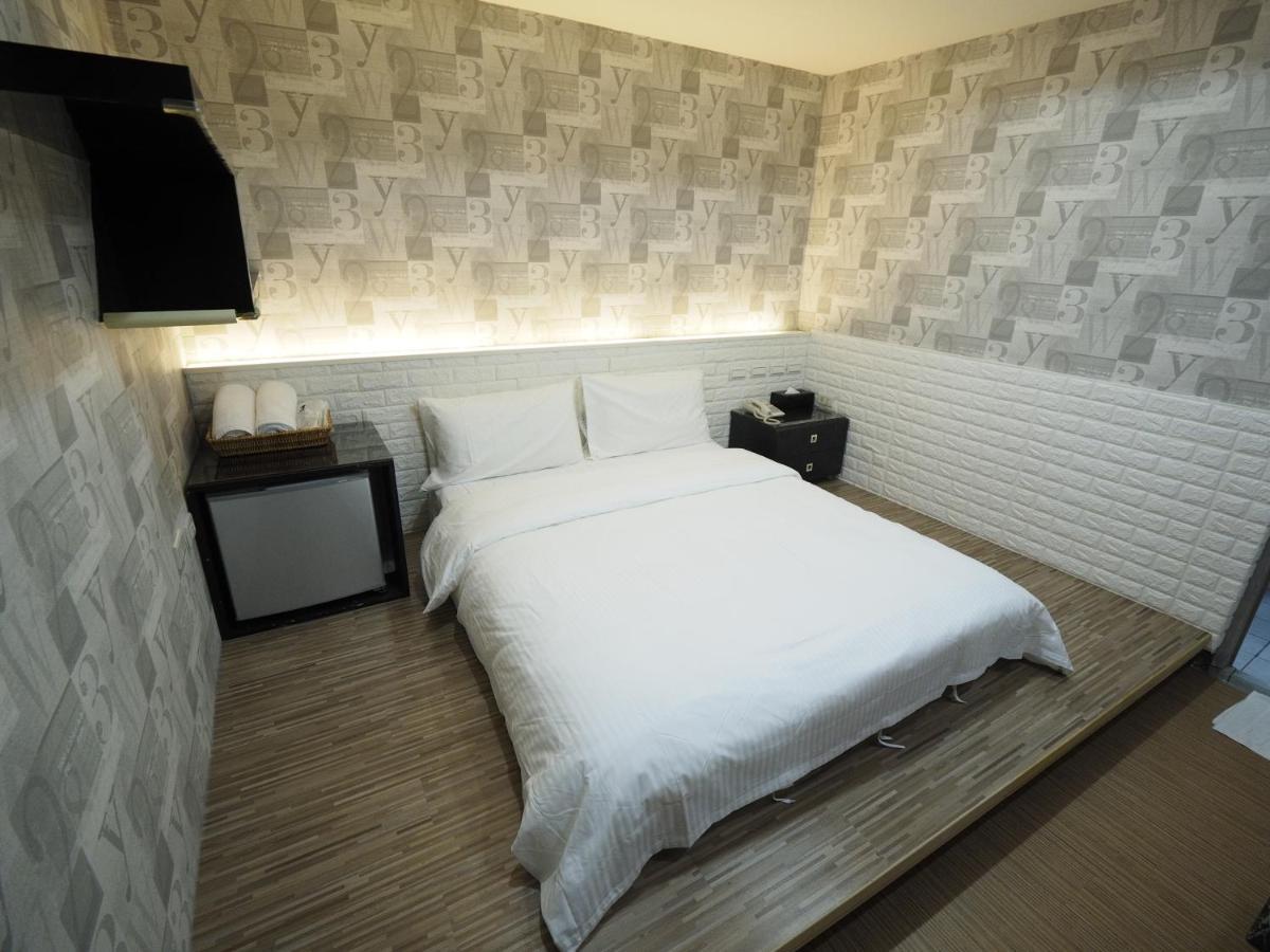 合悅都會商旅 Heyue Hotel Hsinchu Exterior foto